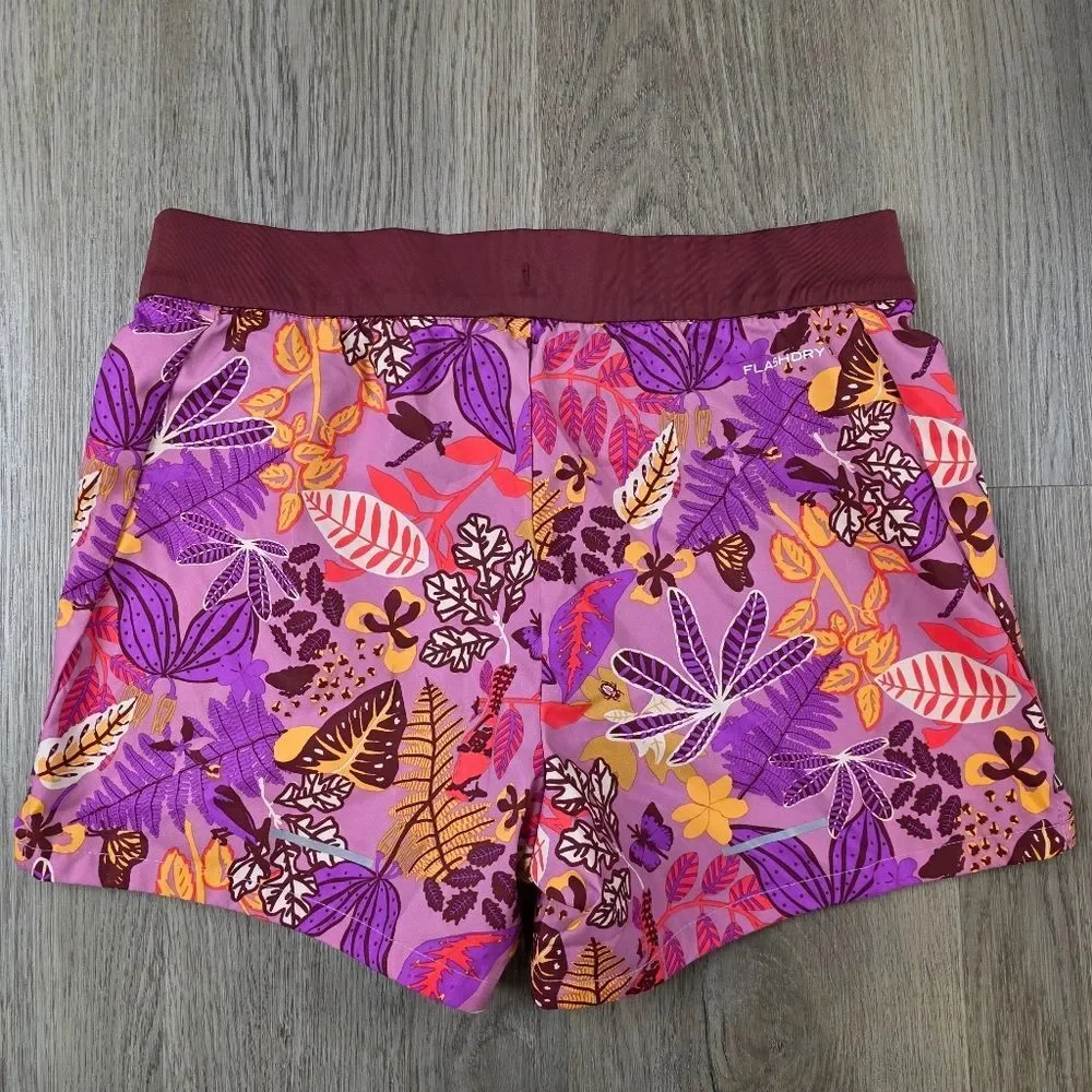 The North Face Girls On Mountain Shorts Size L - Picture 4 of 6